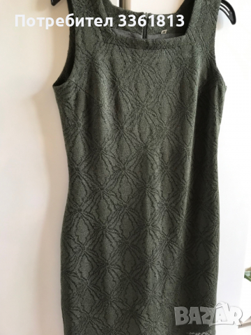 Продавам красива дантелена рокля в тъмно зелено , снимка 3 - Рокли - 36477160