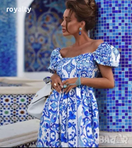 Ефирни сини дълги рокли