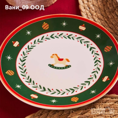 Красив коледен порцеланов сервиз за хранене, снимка 2 - Сервизи - 52686662