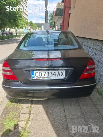 Продавам Мерцедес Е 240
