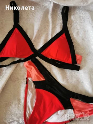Горнище на бански в червено, снимка 2 - Бански костюми - 50687210