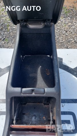 Подлакътник за Mercedes E-Class, W210, Sedan, E290, E 290, TD, снимка 5 - Части - 40459424