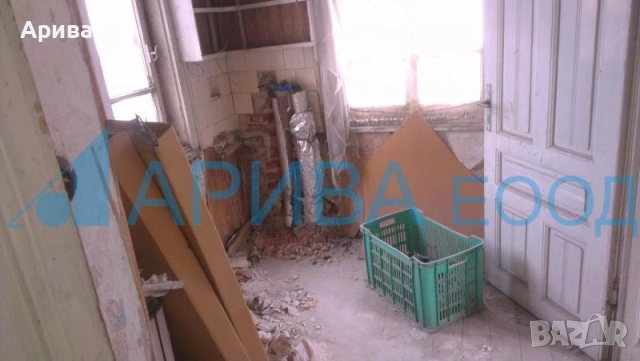 Самостоятелна двуетажна къща с двор в Хасково, снимка 10 - Къщи - 53087798