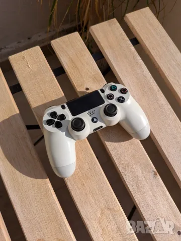 Оригинален Sony DualShock 4 V1 бял контролер за PlayStation 4 – CUH-ZCT1E