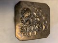 Винтидж стара посребрена пудриера-красота от Царство България
