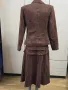 Дамски костюм сако. и пола, кафяв велур размер 46 отговаря на М-L. Много запазен, снимка 4