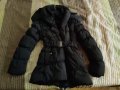 Дамско зимно яке с топла подплата и качулка в черно, размер М/Л