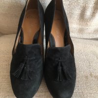 Дамски обувки естествен велур Clarks., снимка 1 - Дамски обувки на ток - 31285179