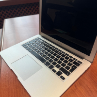 MacBook Air 2015 - 13 inch - 8GB - MacOS - Monterey 12.7.4, снимка 5 - Лаптопи за работа - 44797038