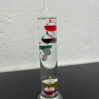 Галилеев термометър с цветни стъклени колби. №4741, снимка 1 - Други ценни предмети - 42892743
