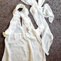 Бял топ S-M размер с гол гръб и рамена волани шал панделка , снимка 3 - Корсети, бюстиета, топове - 37760868