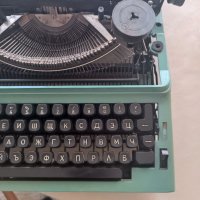 Стара пишеща машина , снимка 3 - Антикварни и старинни предмети - 40148694