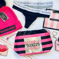 Подаръци Victoria’s Secret- Оригинални, снимка 1 - Подаръци за рожден ден - 31246131