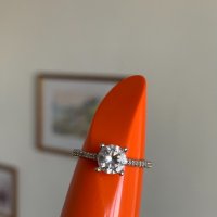 Нов италиански сребърен пръстен с цирконии, снимка 1 - Пръстени - 35012004