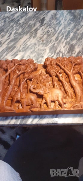 Продавам картина дърворезба -слончета!, снимка 1
