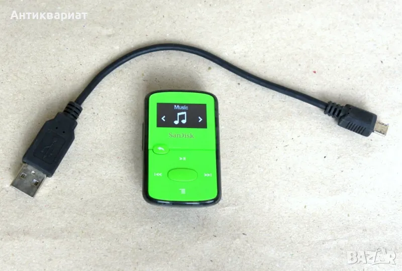 Миниатюрен плеар SanDisk Clip Jam MP3 / 8GB с microSD слот и FM радио, снимка 1