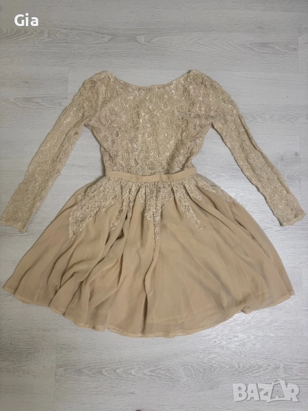 Ефектна къса рокля с гол гръб, снимка 1