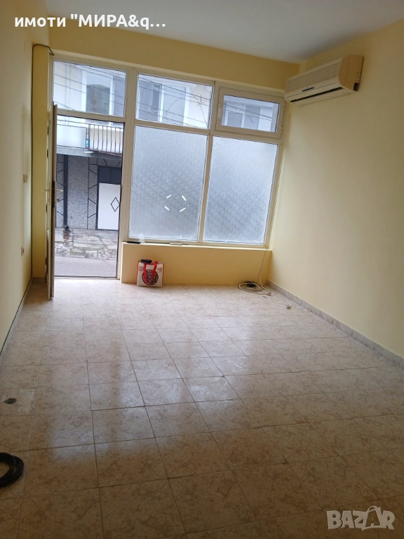 Търговски обект / магазин под наем – кв. Дружба, гр. Хасково, снимка 1