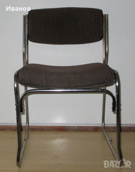 Столове и бели и черни дъски, снимка 1