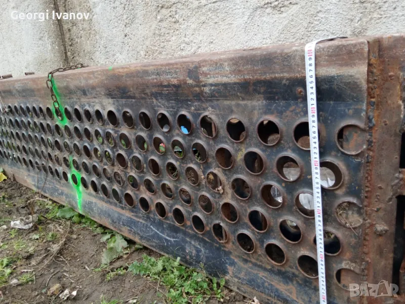 Продавам пътеки за товарене и разтоварване на строителни и агромашини , снимка 1