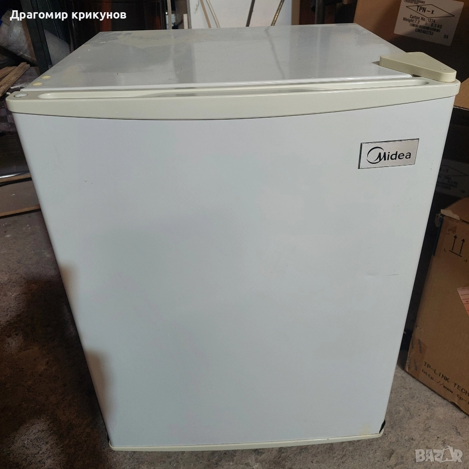 малък хладилник тип мини бар, снимка 1