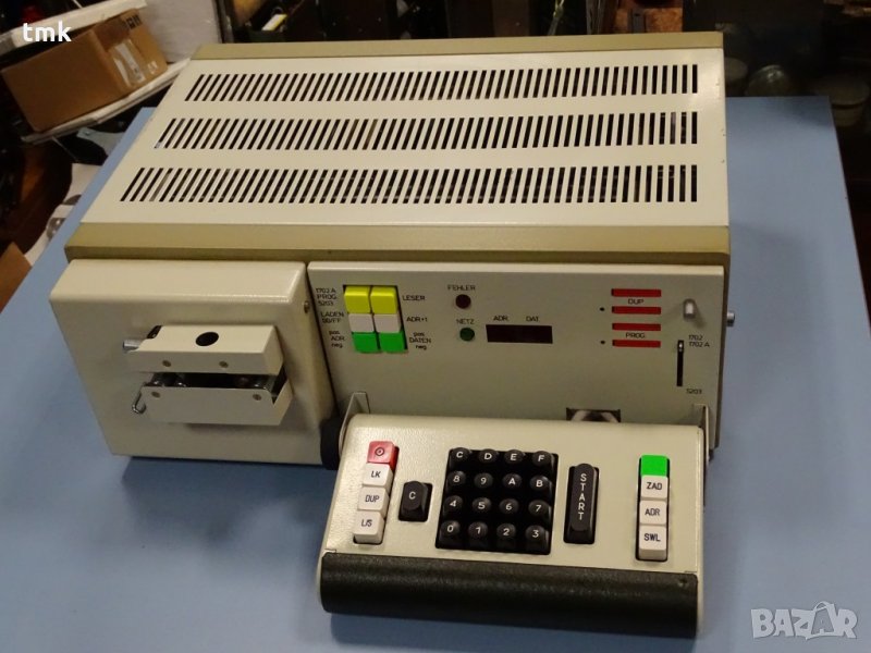 Програматор VEB ROBOTRON 1702A, снимка 1