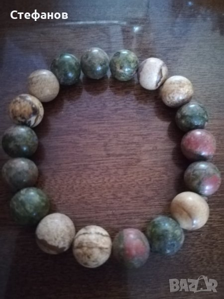 Гривна от естествени камъни, снимка 1