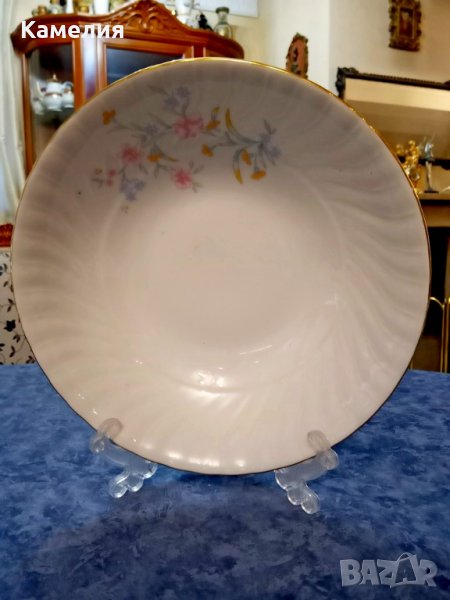 Порцеланова купа., снимка 1