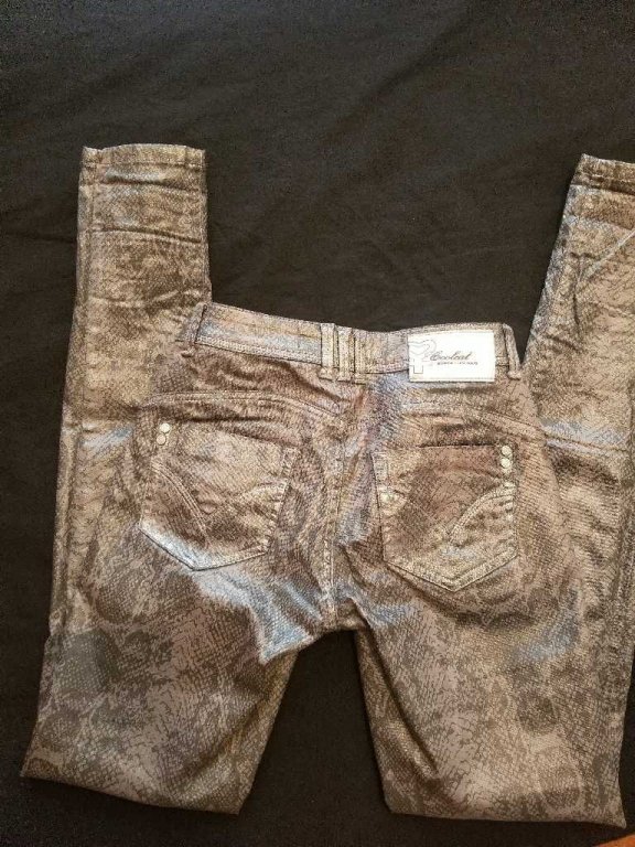 Дамски панталон змийски принт в Панталони в гр. Русе - ID29927975 — Bazar.bg