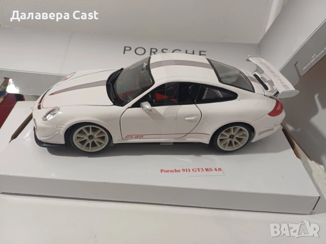 1/18 Porsche 911 GT3 rs 4.0  Bburago , снимка 4 - Колекции - 54361838
