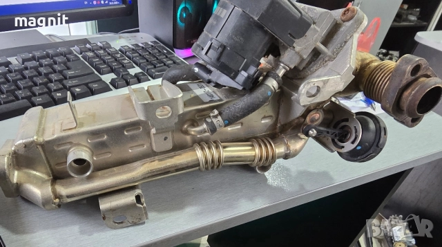 782321006 BMW F07 F10 F11 комплект ЕГР охладител + EGR 7810871