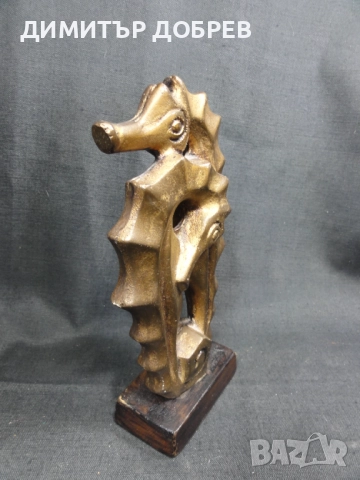 СТАРА РЕТРО БРОНЗОВА СТАТУЕТКА МОРСКИ КОНЧЕТА, снимка 2 - Антикварни и старинни предмети - 52329817