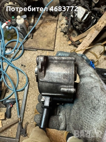 Вакумна помпа за двигател на Мерцедес Mercedes 2.2Cdi само за 100лв. A6512300565, снимка 3 - Части - 52805331