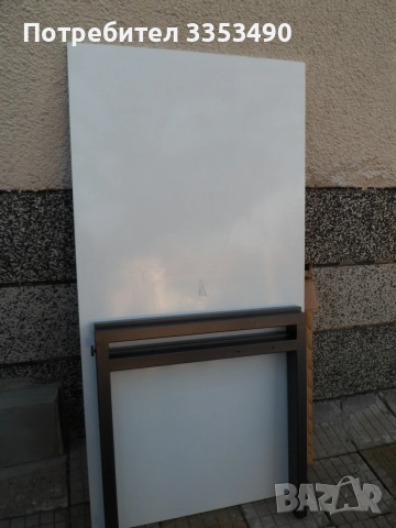 Продавам нова несглобявана маса  /  рафт / .