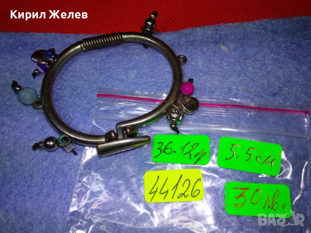 МЕДНА ПОСРЕБРЕНА ФЕШЪН АРТ ГРИВНА с ПОЛУСКЪПОЦЕННИ КАМЪНИ и ЦВЕТНО СТЪКЛО 44126, снимка 2 - Гривни - 44756031