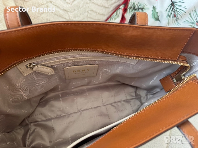 Оригинална чанта DONNA KARAN, снимка 5 - Чанти - 52814868