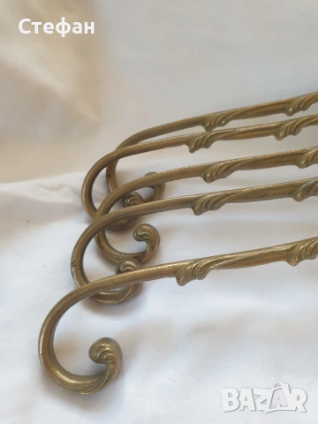 Стари бронзови закачалки, снимка 2 - Антикварни и старинни предмети - 54307261