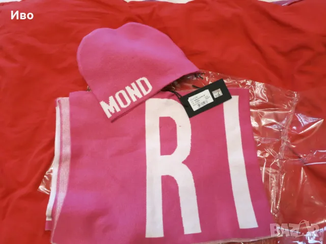 Продавам комплект оригинални шал и шапка, снимка 5 - Шапки - 48227153