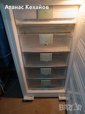 вертикален фризер Liebher, снимка 2 - Фризери - 52921862