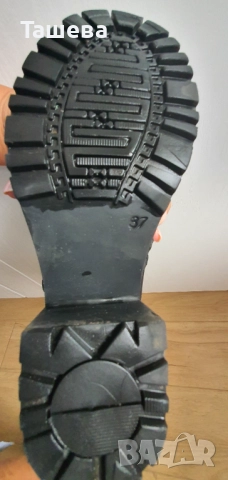 Дамски ботушки 37-ми  номер , снимка 5 - Дамски ботуши - 52343319