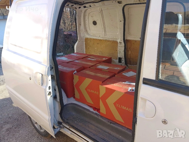 Nissan Vanette 1.6, 97к.с., снимка 11 - Бусове и автобуси - 53081729