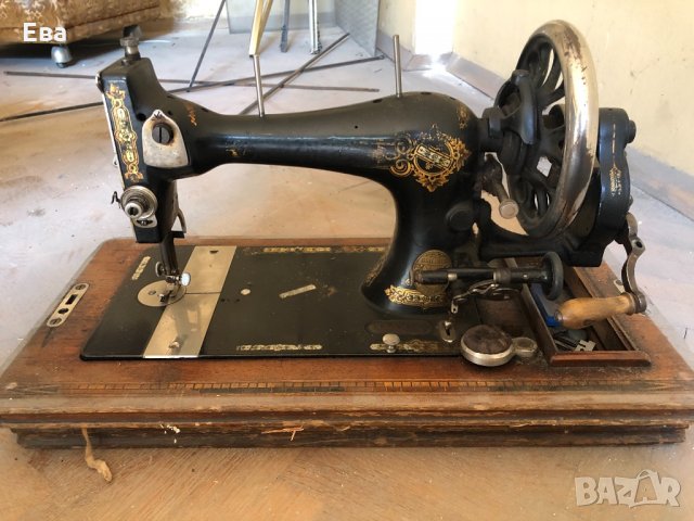 Ръчна шевна машина Gritzner Durlach, снимка 1 - Антикварни и старинни предмети - 30524916