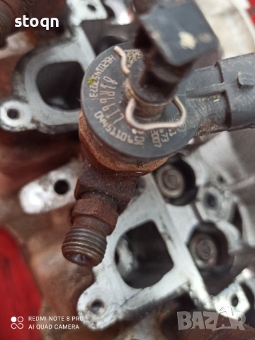 Глава с дюзи и колянов вал Renault/Dacia 1.5Dci, снимка 2 - Части - 53377299