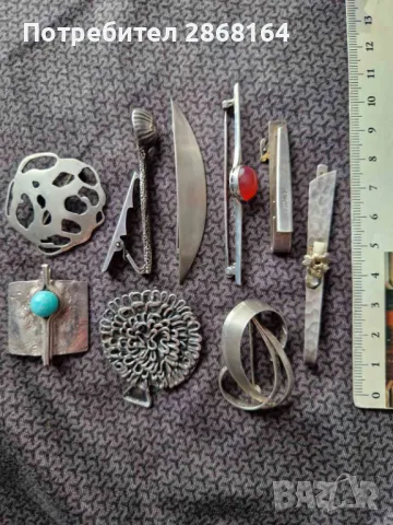 9 стари сребърни брошки