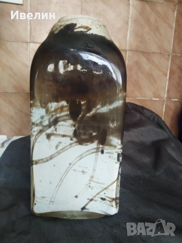 стъклена ваза в стил арт