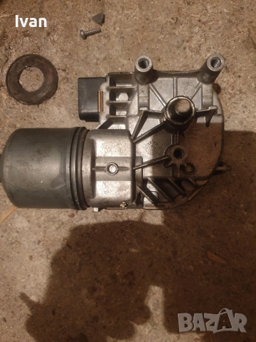 Моторче честачки Тоаран дясно, снимка 2 - Части - 54325996