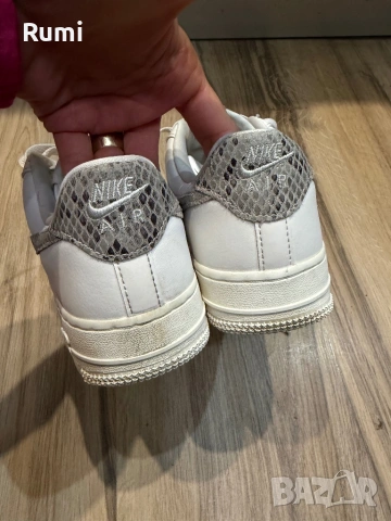 Оригинални кецове с Екзотична змийска кожа Nike Air Force 1 Low ! 37,5 н н, 60 лв, снимка 4 - Маратонки - 50823056