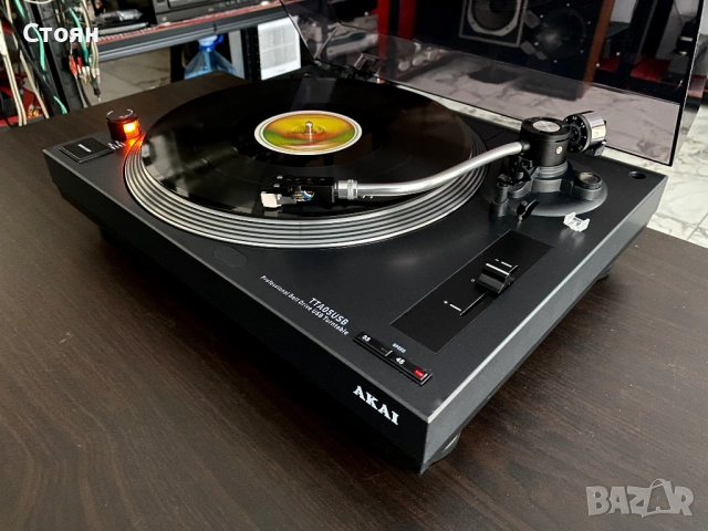 Почти нов грамофон Akai, снимка 8 - Грамофони - 53259615