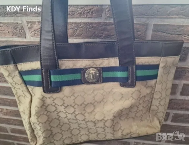 Tommy Hilfiger дамска чанта, снимка 4 - Чанти - 56136058