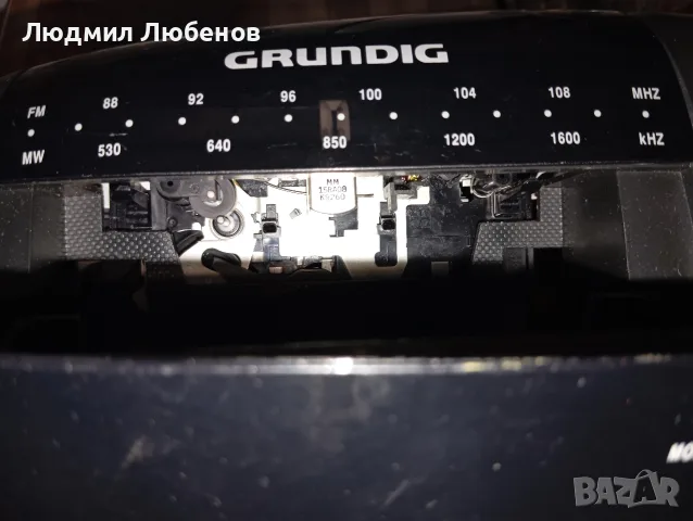 Малък радиокасетофон Grundig RR275, снимка 5 - Радиокасетофони, транзистори - 55827492